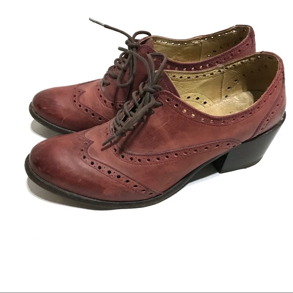 Frye Shoes - FRYE 9.5 B Maggie perf wingtip booties leather